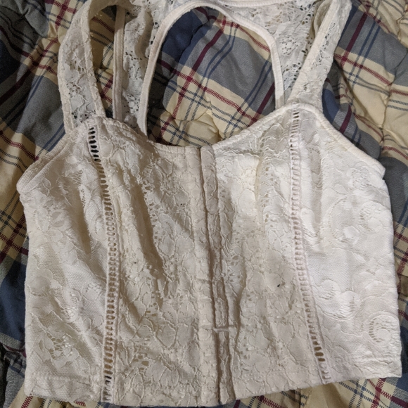 Ubran outfitters - Picture 3 of 3